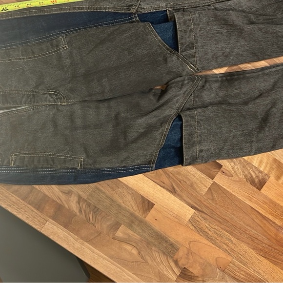 Chardon Paris vintage jeans size 3
Fit smaller than expected - Picture 8 of 9